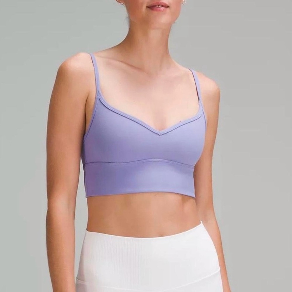 Lululemon  Lavender Smoke Align Sweetheart  Bra. Size 6.  Light support a/b. EUC